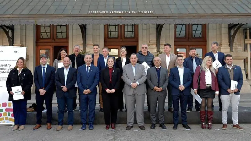 Viotti encuentro con intendentes