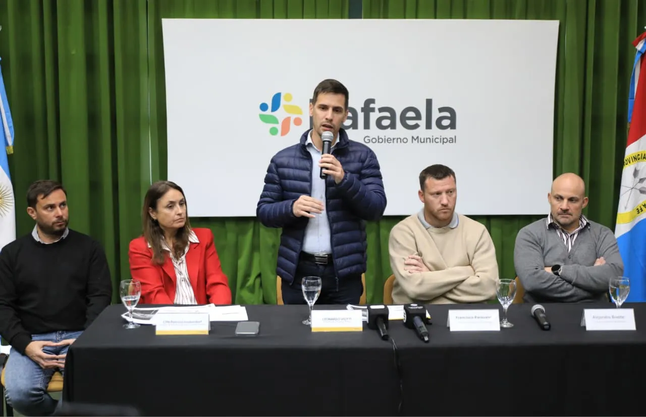 V⁪iotti conferencia Sueño Celeste